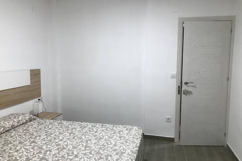 Appartement Apartamento Acogedor Casa Leonor à Enguera Extérieur photo