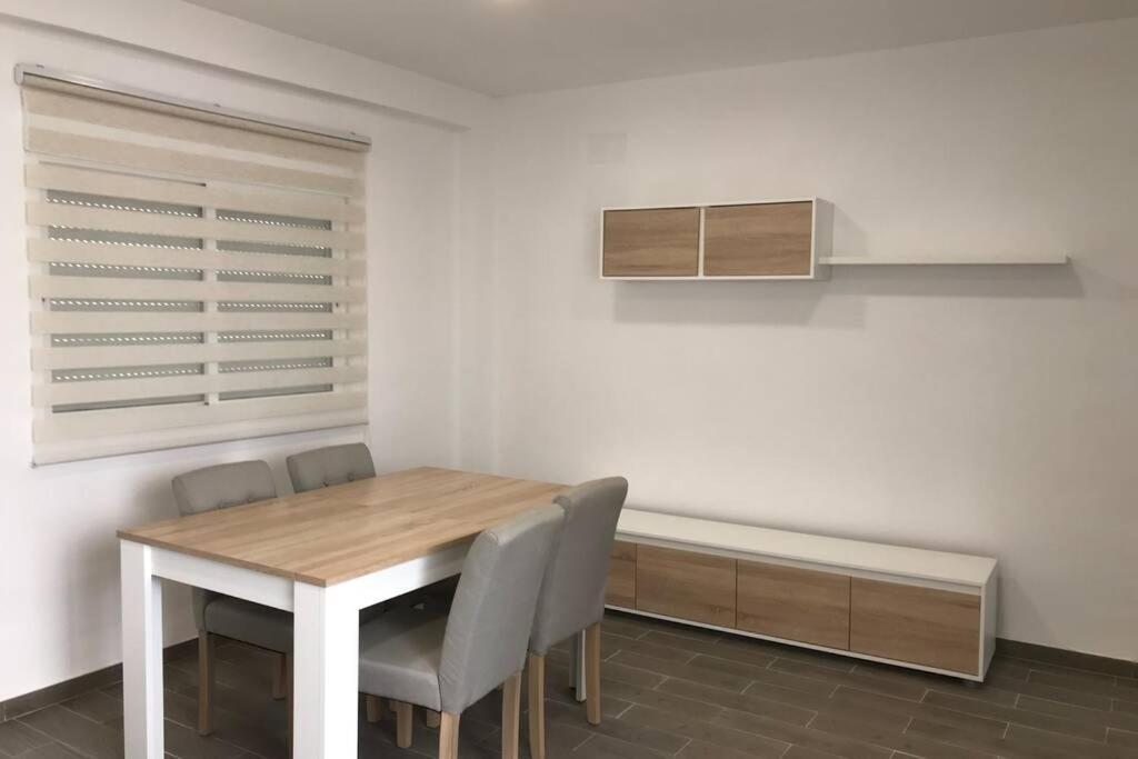 Appartement Apartamento Acogedor Casa Leonor à Enguera Extérieur photo